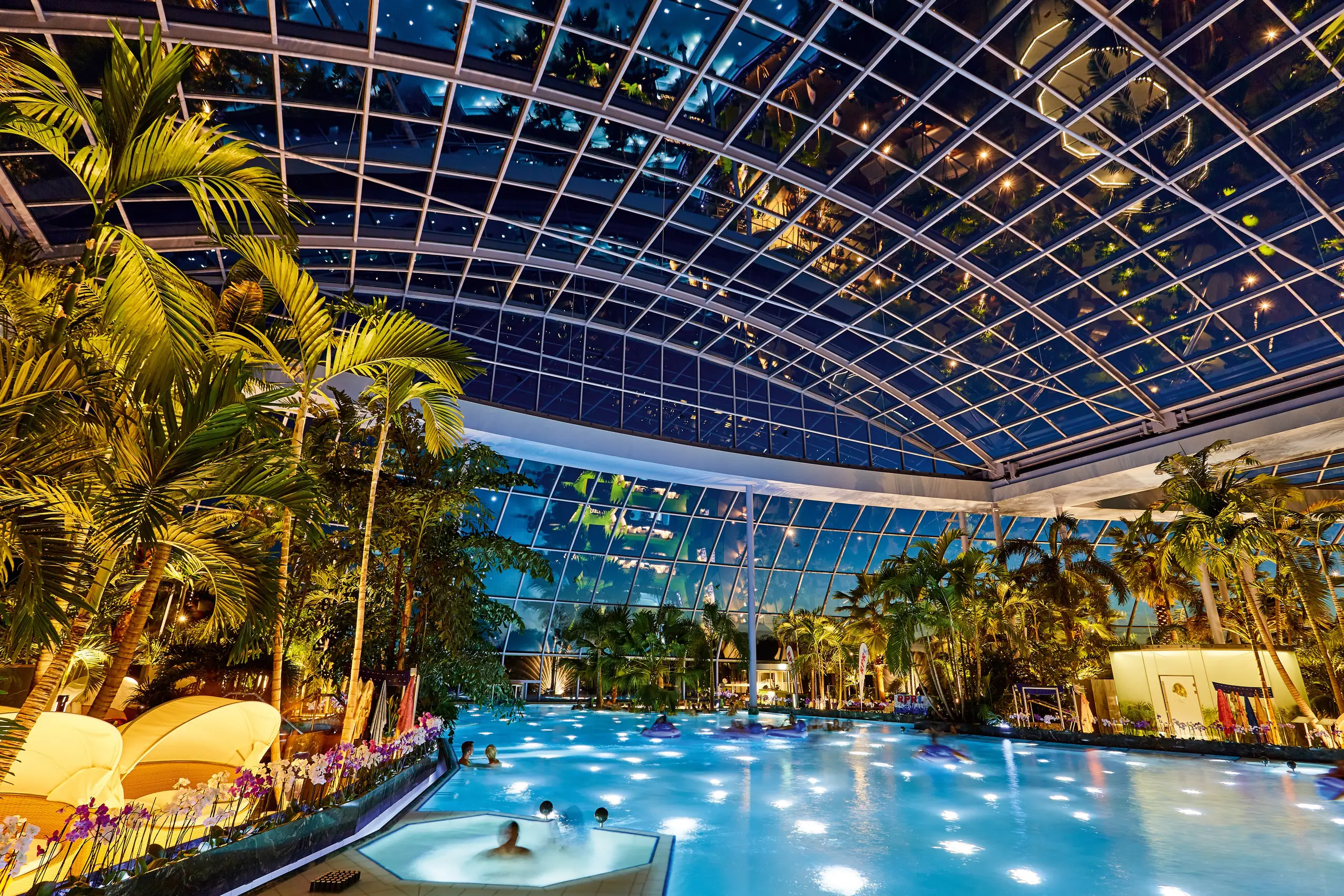 Therme Euskirchen by night